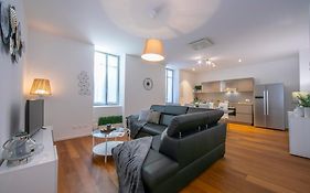 Star Of Lugano - Happy Rentals