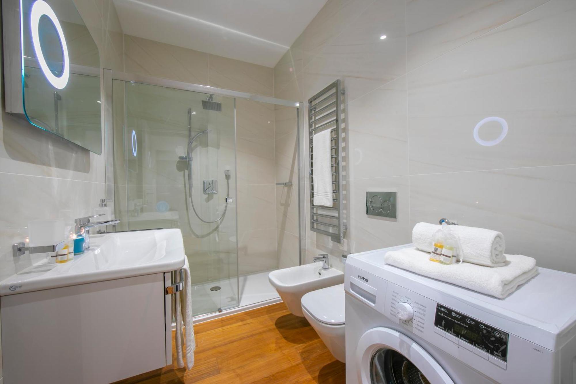 Star Of Lugano - Happy Rentals Esterno foto